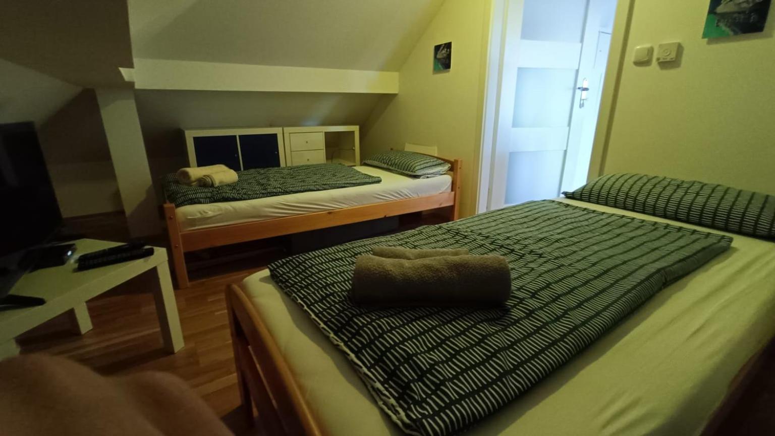 Traumlage Direkt Am See Balatonszemes Luaran gambar